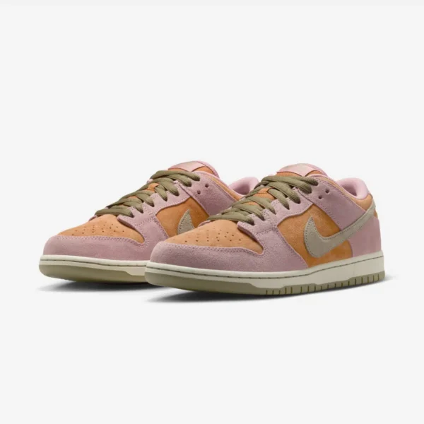 Dunk Low Pro