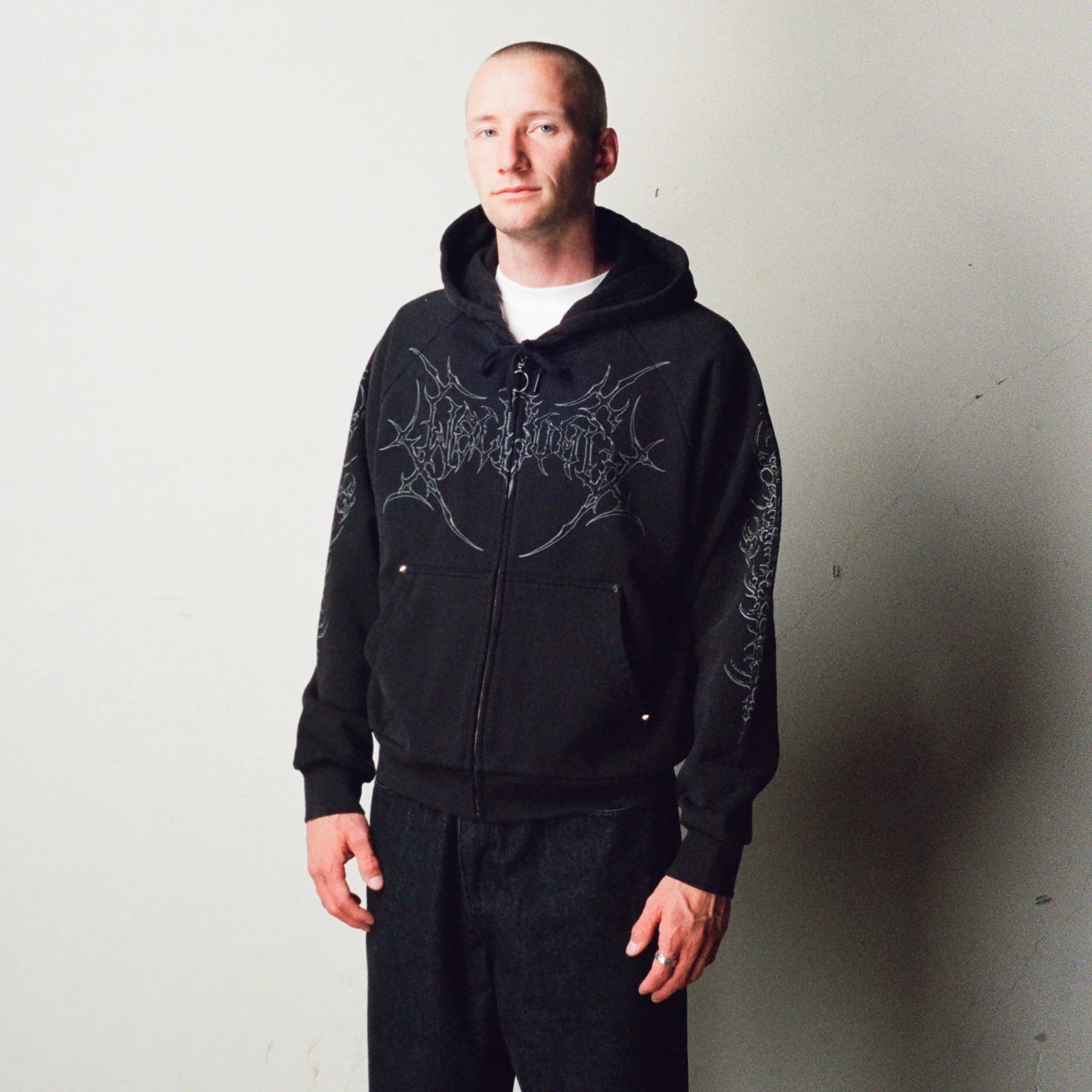 Grapple Cropped Zip Hoodie – Image 3