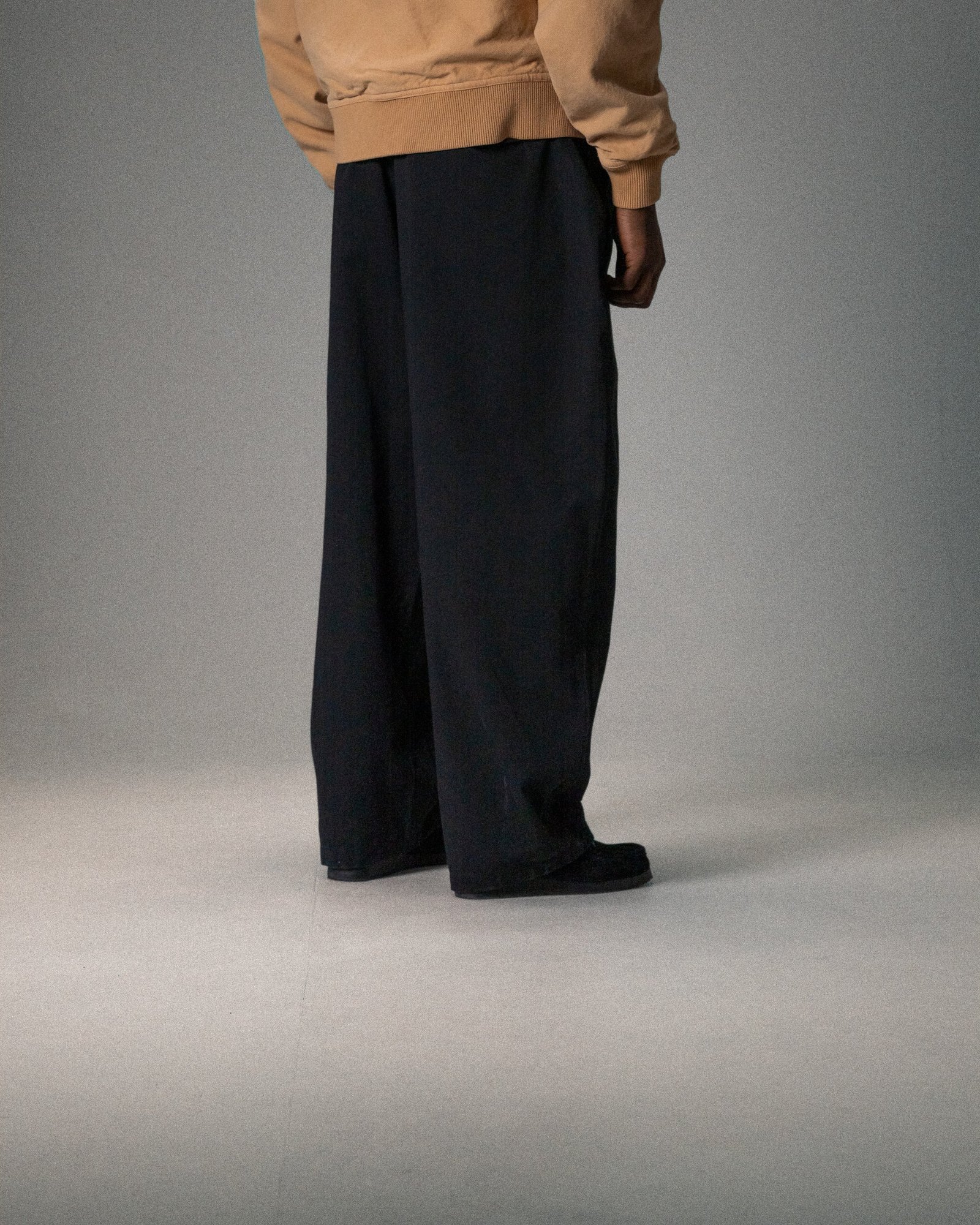 Pleated Baggy Pant – Image 4